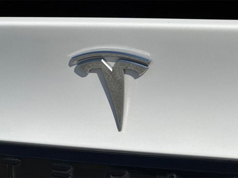 Used 2023 Tesla Model X image 26