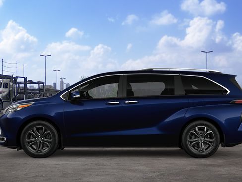 New 2026 Toyota Sienna Platinum AWD/4WD image 4