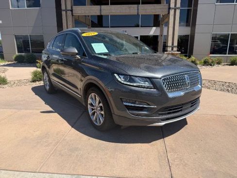 Used 2019 Lincoln MKC Select w/ Select Plus Package AWD/4WD image 4