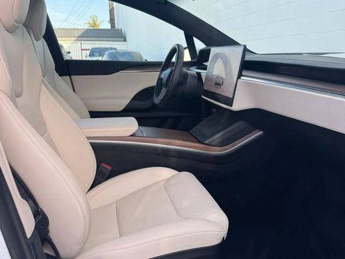 Used 2023 Tesla Model X AWD/4WD image 16