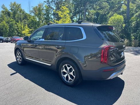 Used 2022 Kia Telluride EX w/ Towing Package AWD/4WD image 5
