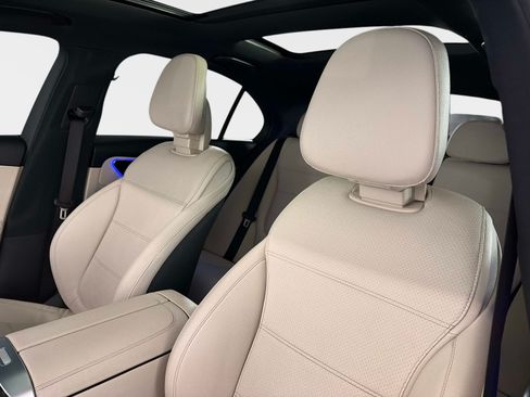 Used 2022 Mercedes-Benz C 300 Sedan image 38