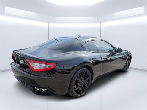 Used 2009 Maserati GranTurismo Coupe image 3