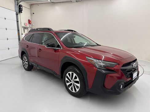 Used 2024 Subaru Outback Premium AWD/4WD image 7