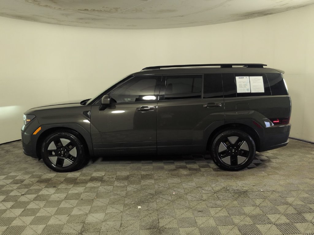 Used 2024 Hyundai Santa Fe SEL FWD image 10