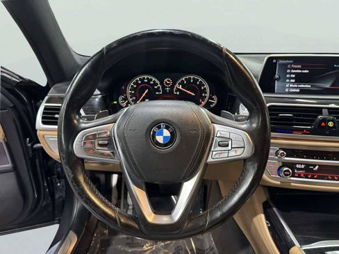 Used 2016 BMW 750i RWD image 28