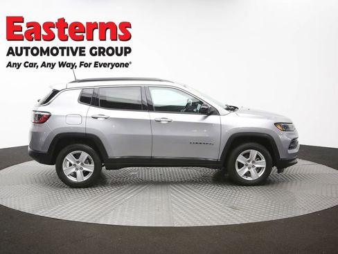 Used 2022 Jeep Compass Latitude w/ Convenience Group AWD/4WD image 44