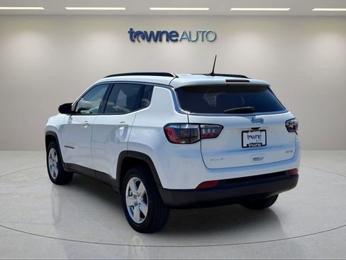 Used 2022 Jeep Compass Latitude AWD/4WD image 3