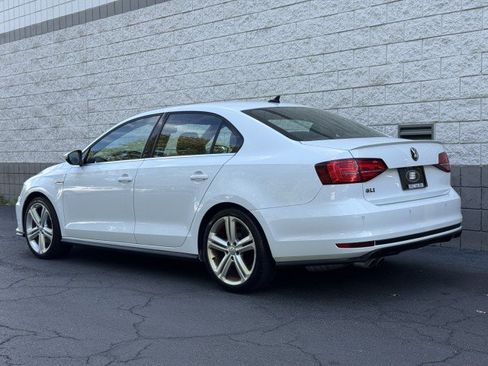Used 2017 Volkswagen Jetta GLI FWD image 13