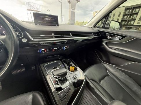 Used 2019 Audi Q7 3.0T Premium Plus w/ Premium Plus Package AWD/4WD image 29