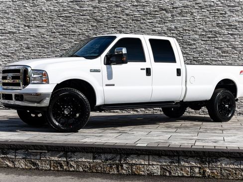 Used 2005 Ford F350 XL image 5