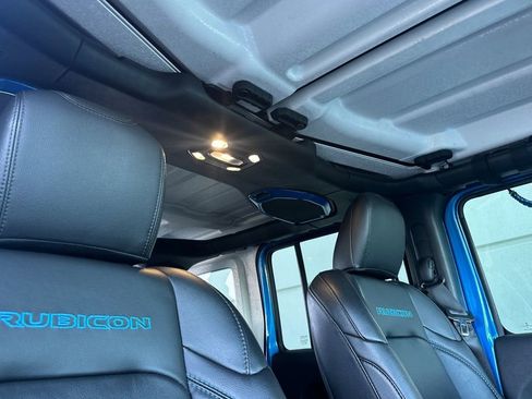 Used 2021 Jeep Wrangler Unlimited Rubicon 4xe w/ Cold Weather Group image 16