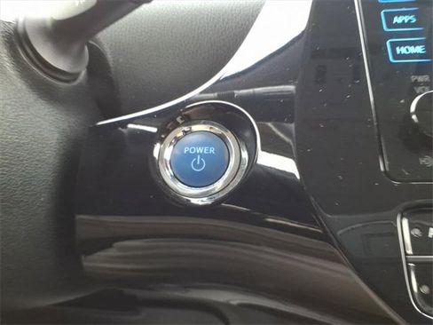 Used 2016 Toyota Prius Three image 26