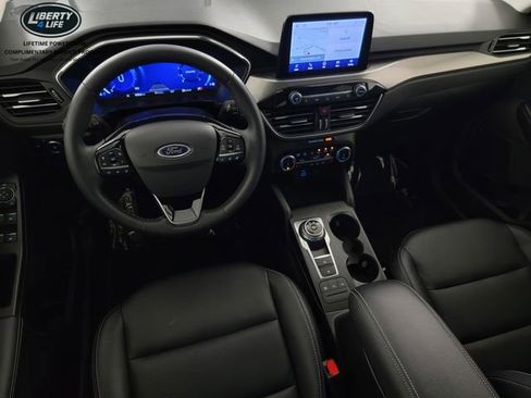 Certified 2022 Ford Escape Titanium w/ Class II Trailer Tow Package AWD/4WD image 33