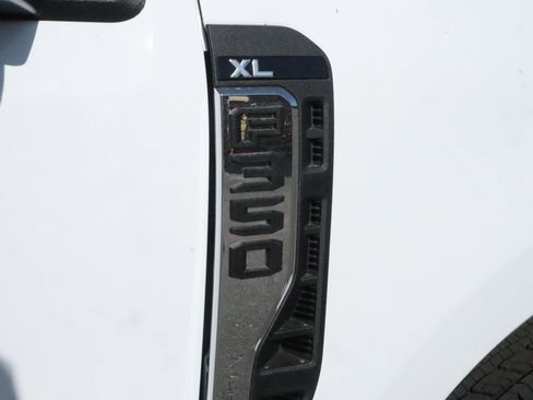 Used 2024 Ford F350 XL w/ XL Chrome Package image 24