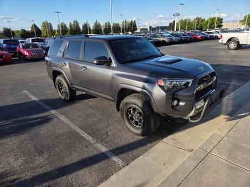 Used 2019 Toyota 4Runner TRD Off-Road Premium AWD/4WD image 3