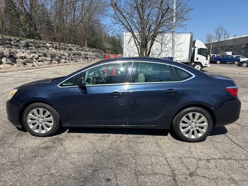 Used 2015 Buick Verano FWD image 2