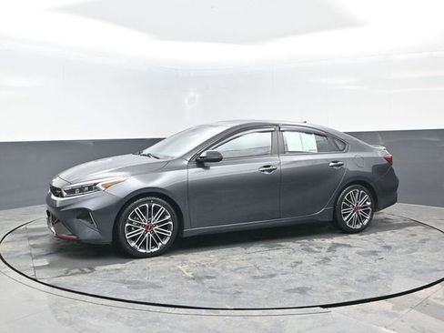 Used 2023 Kia Forte GT image 4