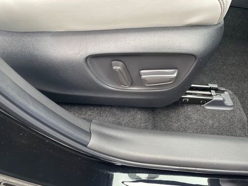 New 2025 Toyota RAV4 Limited image 44