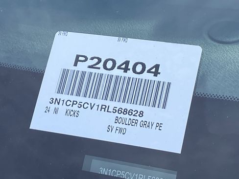 Certified 2024 Nissan Kicks SV image 32