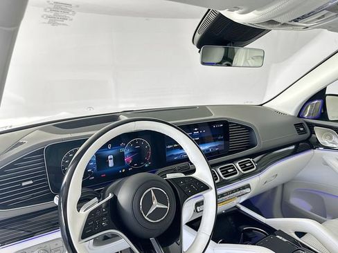 New 2026 Mercedes-Benz Maybach GLS 600 Maybach GLS 600 image 9