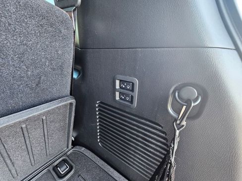 Used 2023 Nissan Armada Platinum w/ Captain's Chairs Package RWD image 11