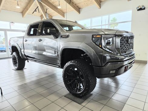 New 2025 GMC Sierra 1500 AT4 w/ AT4 Premium Package image 1