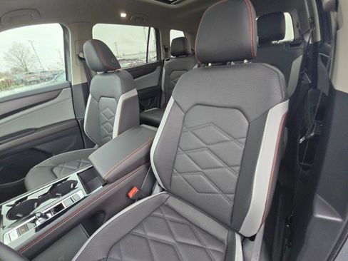 New 2026 Volkswagen Atlas Peak Edition AWD/4WD image 26