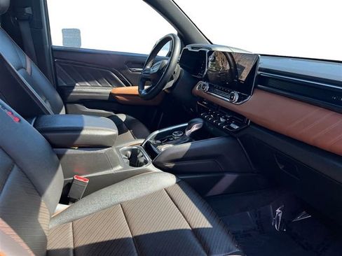 Used 2023 GMC Canyon AT4 w/ AT4 Premium Package image 20