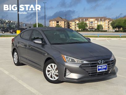 Used 2019 Hyundai Elantra SE
