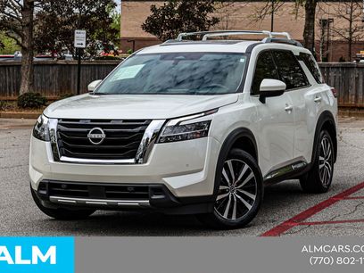 Used 2024 Nissan Pathfinder Platinum