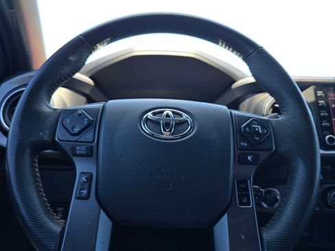 Used 2020 Toyota Tacoma TRD Sport RWD image 19