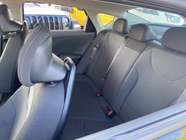 Used 2025 Kia K4 FWD image 5