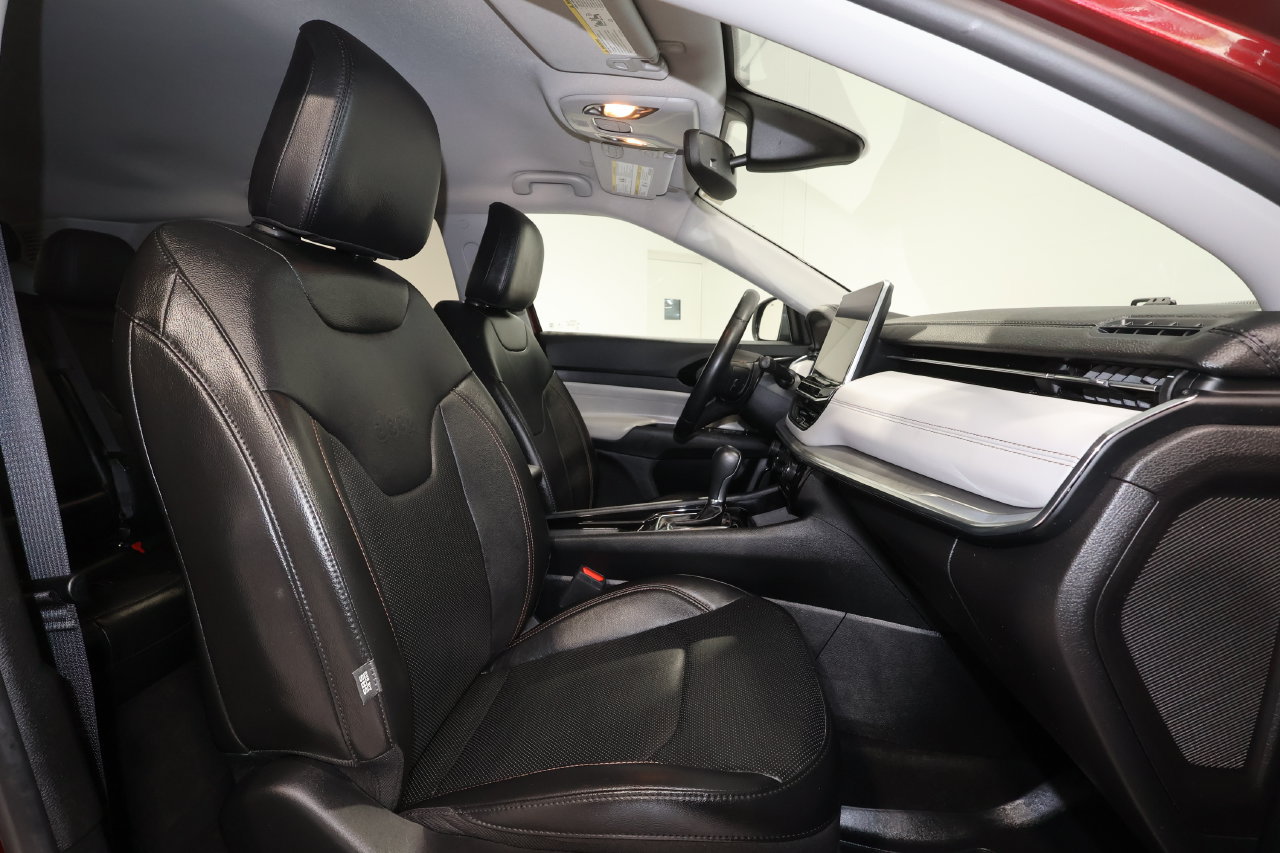 Used 2022 Jeep Compass Limited w/ Elite Group AWD/4WD image 27