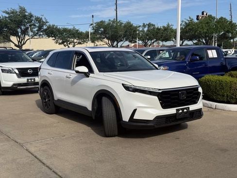 Used 2025 Honda CR-V EX image 3