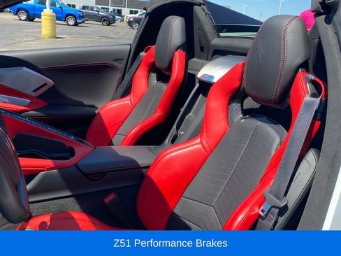 Used 2022 Chevrolet Corvette Stingray Premium Conv w/ Z51 Performance Package RWD image 13