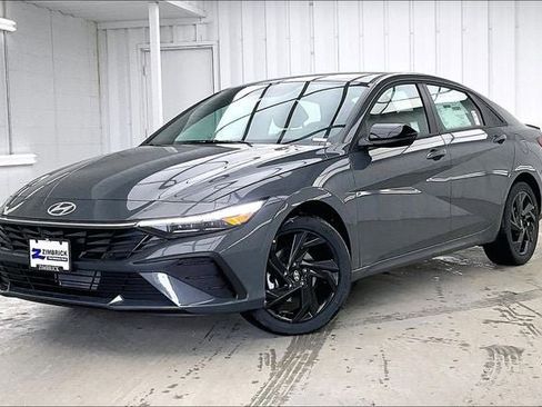 New 2026 Hyundai Elantra Sport FWD image 2