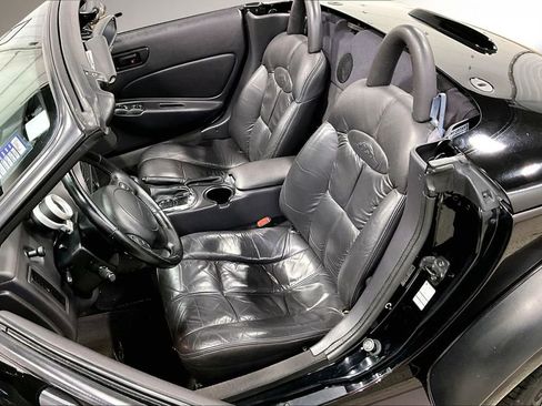 Used 2000 Plymouth Prowler image 18