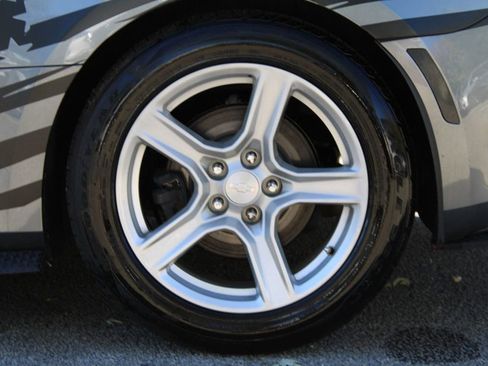 Used 2020 Chevrolet Camaro LT w/ RS Package image 32