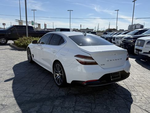 Used 2022 Genesis G70 2.0T w/ Prestige Package image 5