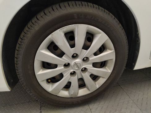 Used 2019 Nissan Sentra S FWD image 31