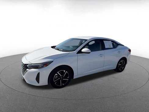 Used 2025 Nissan Sentra SV image 8