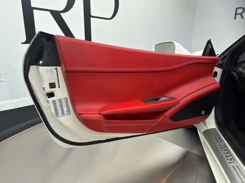 Used 2013 Ferrari 458 Spider RWD image 22