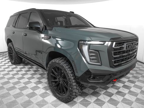 Used 2026 GMC Yukon AT4 Ultimate AWD/4WD image 3