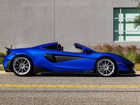 Used 2020 McLaren 600LT Spider image 9
