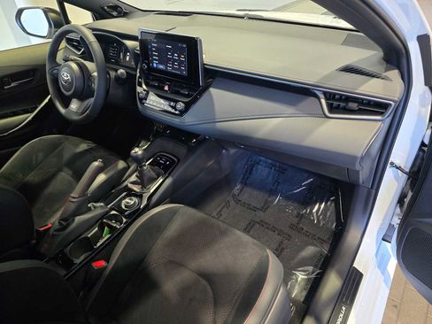 Used 2025 Toyota Corolla Premium Plus image 15