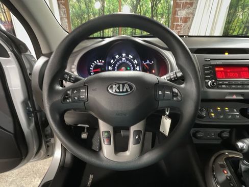 Used 2016 Kia Sportage LX image 24