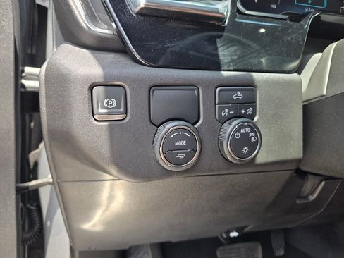 Used 2025 Chevrolet Silverado 1500 LT RWD image 22
