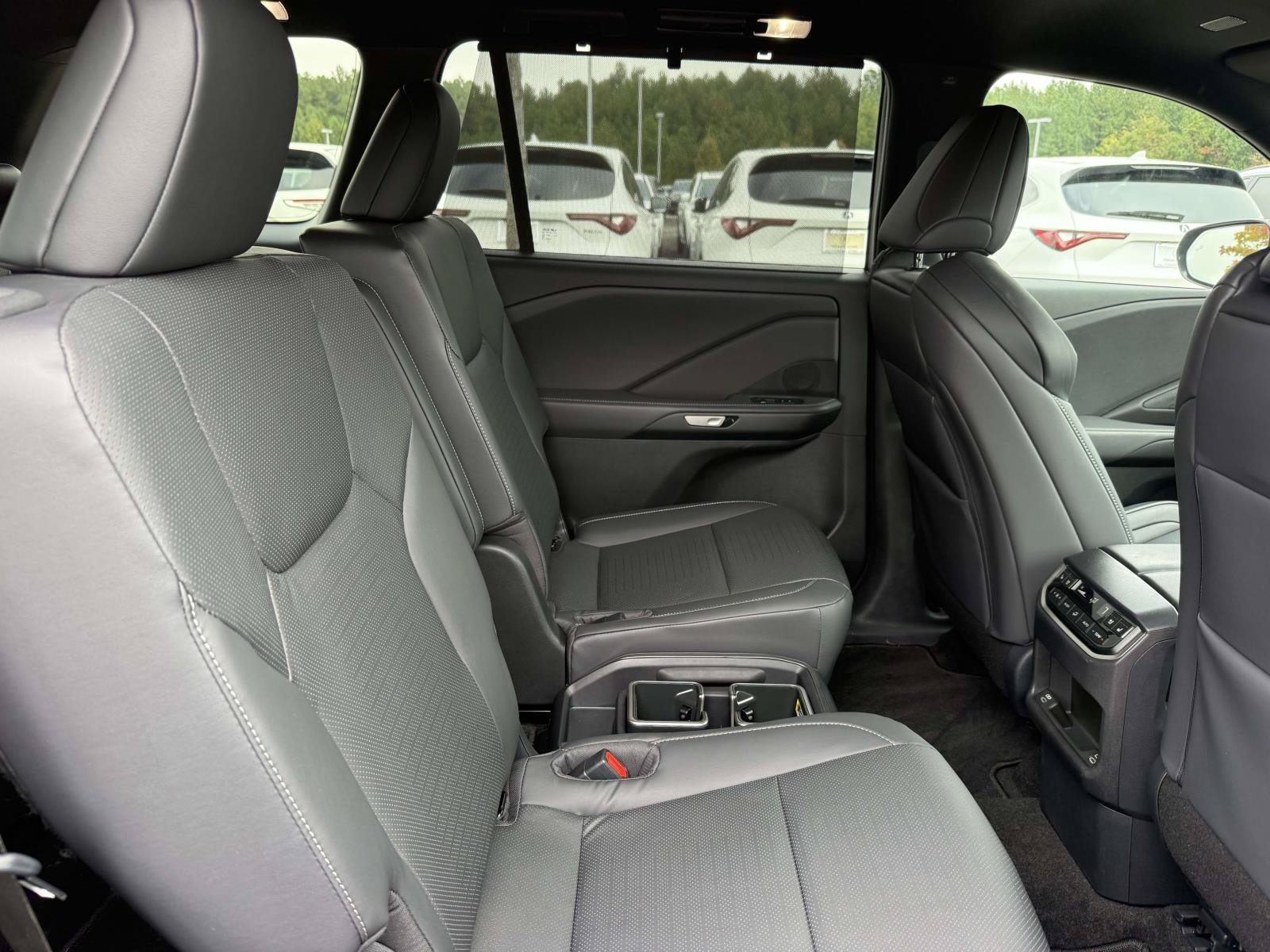 Used 2026 Lexus TX 500h AWD w/ Technology Package image 15