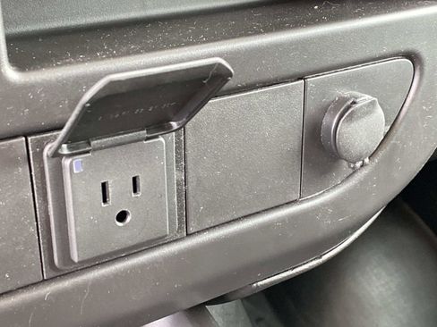 Used 2024 Chevrolet Express 2500 w/ Driver Convenience Package image 15